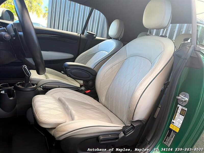 2020 MINI Convertible Cooper S   - Photo 23 - Naples, FL 34104