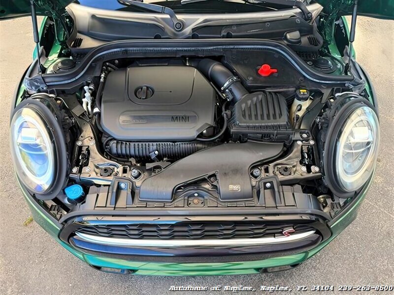 2020 MINI Convertible Cooper S   - Photo 18 - Naples, FL 34104