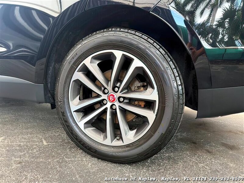 2019 Jaguar F-PACE 25t Premium   - Photo 12 - Naples, FL 34104
