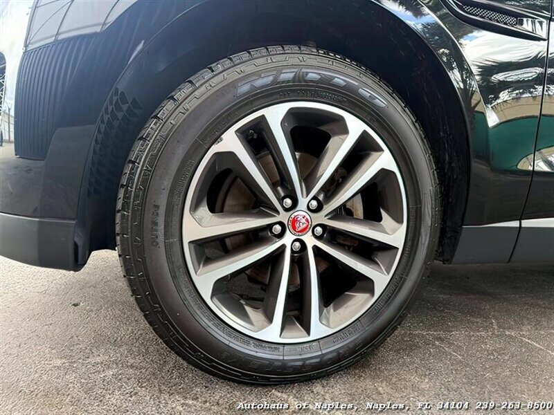 2019 Jaguar F-PACE 25t Premium   - Photo 13 - Naples, FL 34104