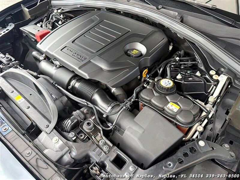2019 Jaguar F-PACE 25t Premium   - Photo 16 - Naples, FL 34104
