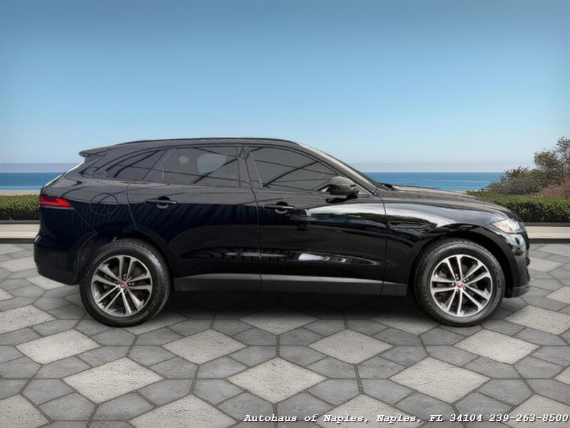 2019 Jaguar F-PACE 25t Premium   - Photo 9 - Naples, FL 34104