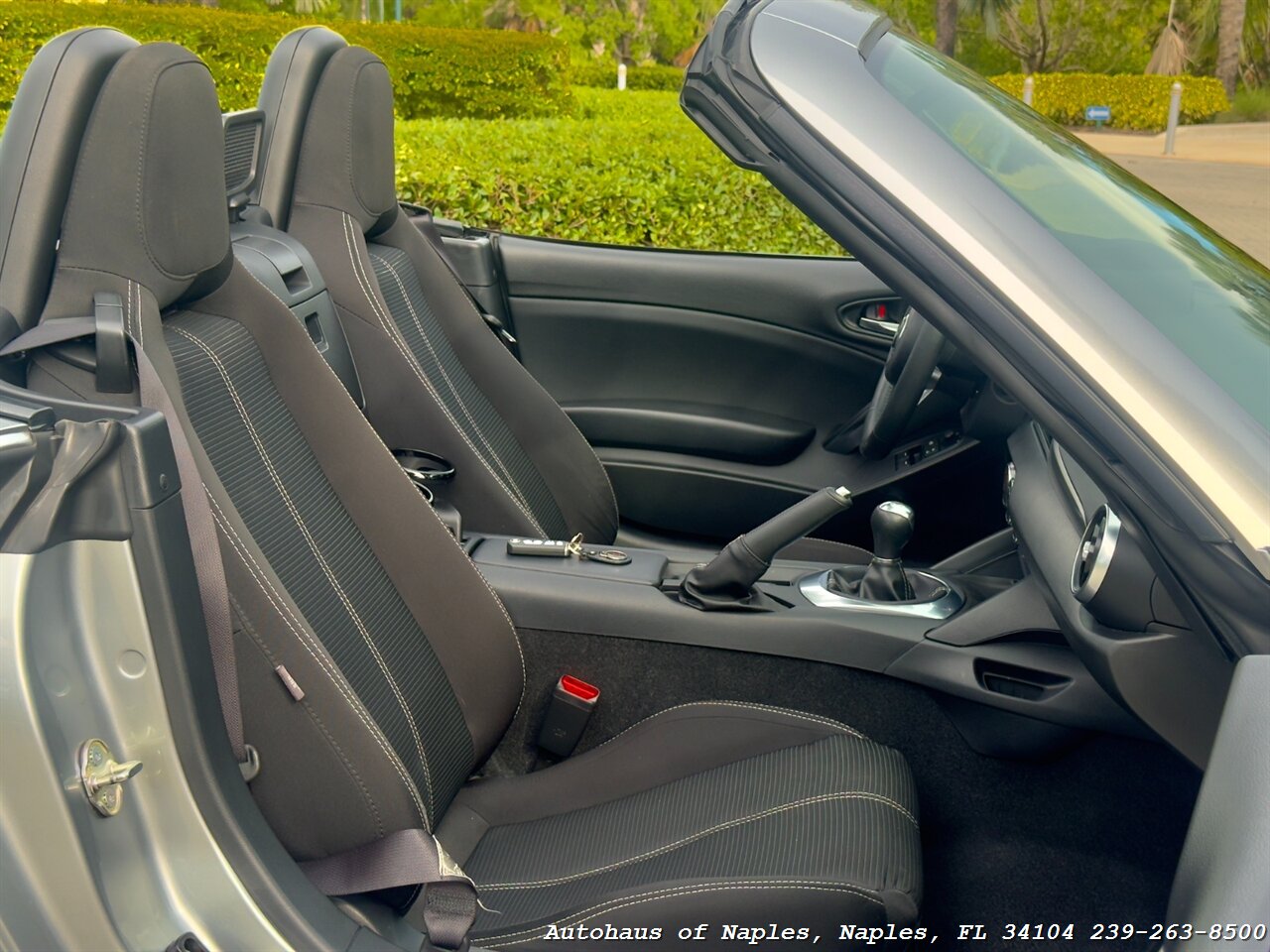 2017 FIAT 124 Spider Classica - Photo 18 - Naples, FL 34104