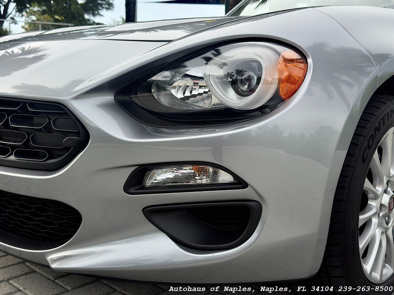 2017 FIAT 124 Spider Classica - Photo 11 - Naples, FL 34104