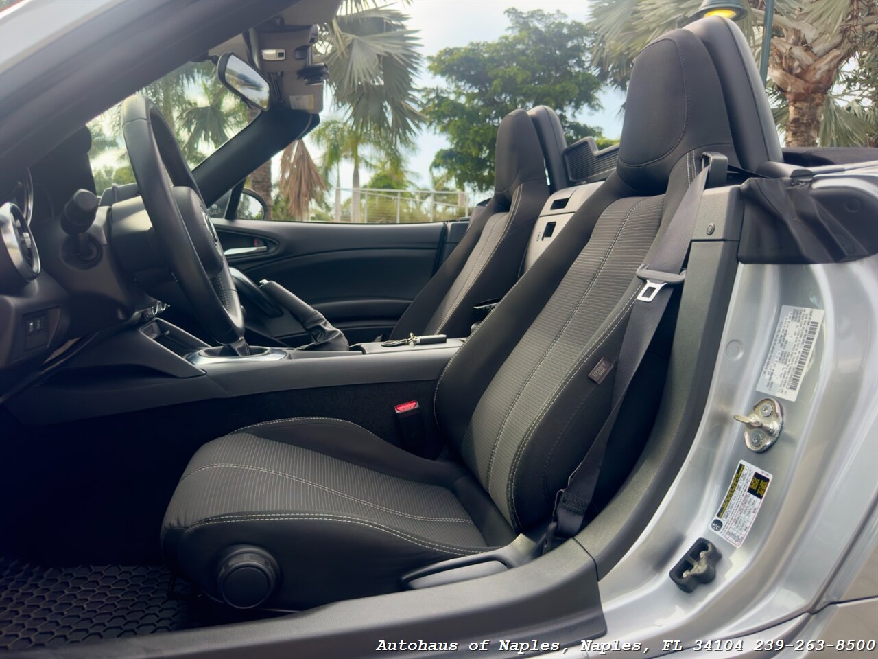 2017 FIAT 124 Spider Classica - Photo 17 - Naples, FL 34104
