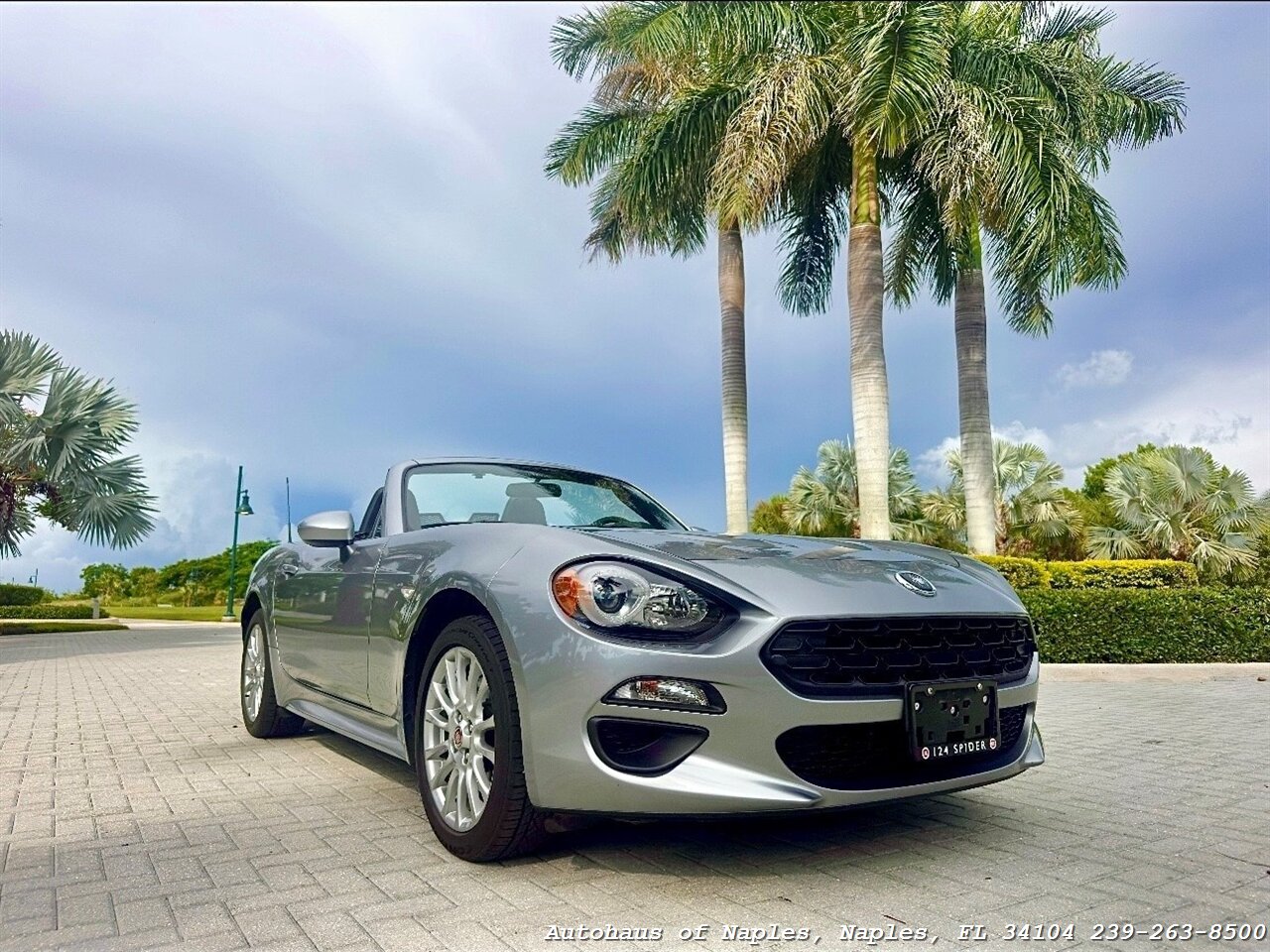 2017 FIAT 124 Spider Classica   - Photo 1 - Naples, FL 34104