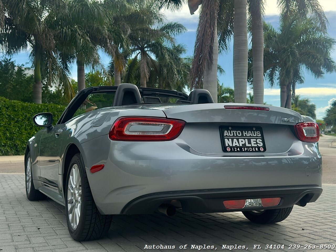 2017 FIAT 124 Spider Classica - Photo 2 - Naples, FL 34104
