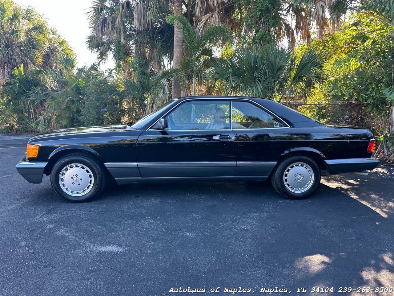 1990 Mercedes-Benz 560 SEC   - Photo 5 - Naples, FL 34104