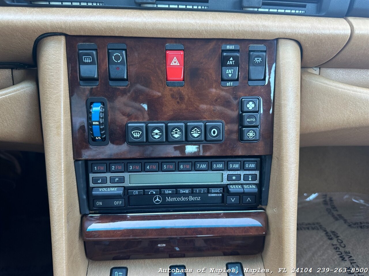 1990 Mercedes-Benz 560 SEC   - Photo 47 - Naples, FL 34104