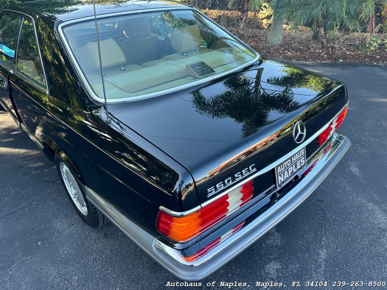 1990 Mercedes-Benz 560 SEC   - Photo 17 - Naples, FL 34104