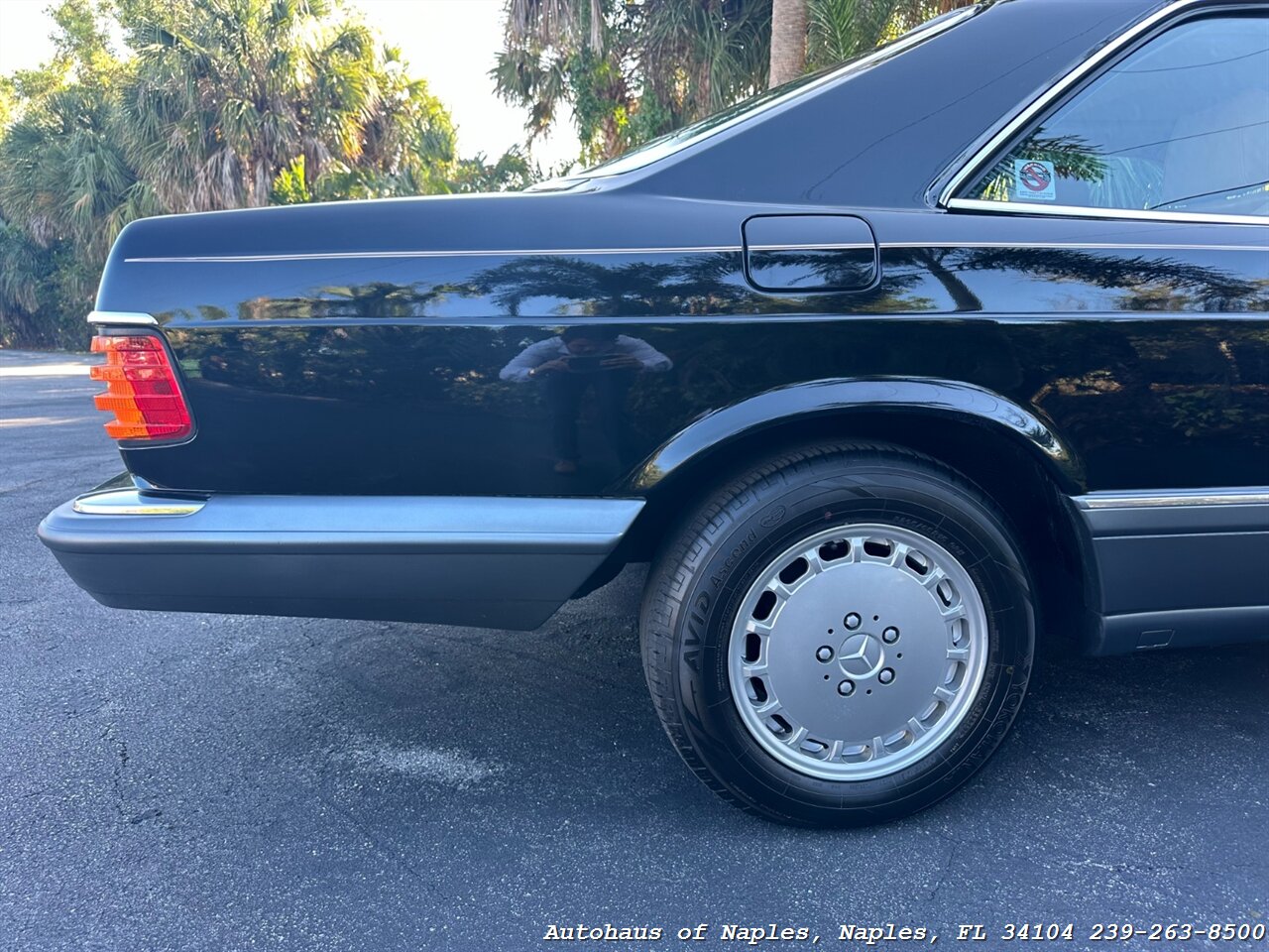 1990 Mercedes-Benz 560 SEC   - Photo 21 - Naples, FL 34104