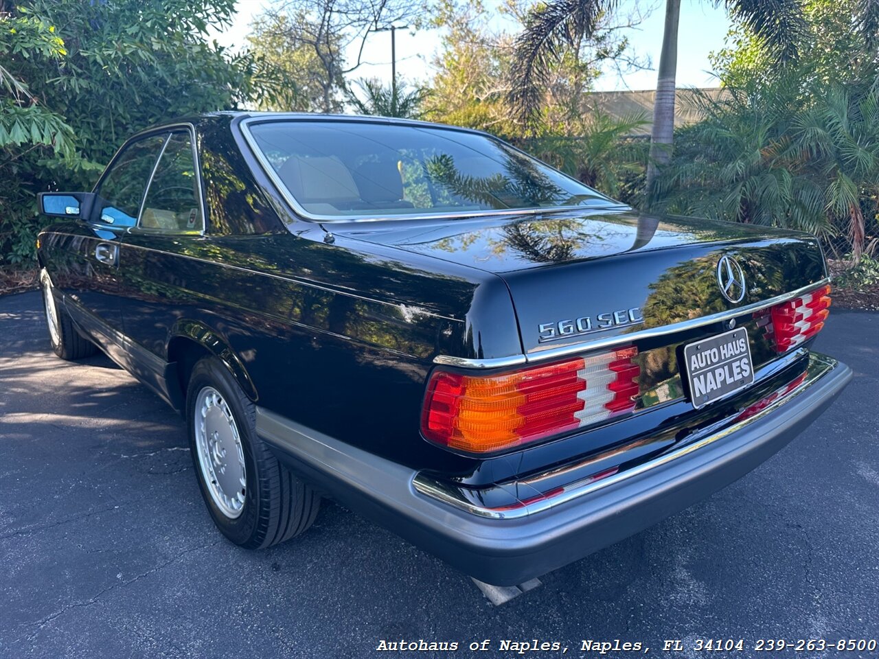 1990 Mercedes-Benz 560 SEC   - Photo 13 - Naples, FL 34104