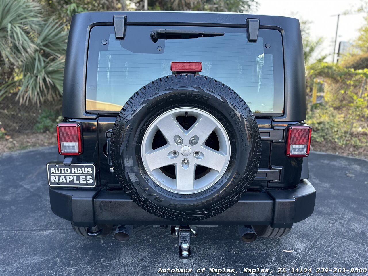 2015 Jeep Wrangler Sport   - Photo 13 - Naples, FL 34104