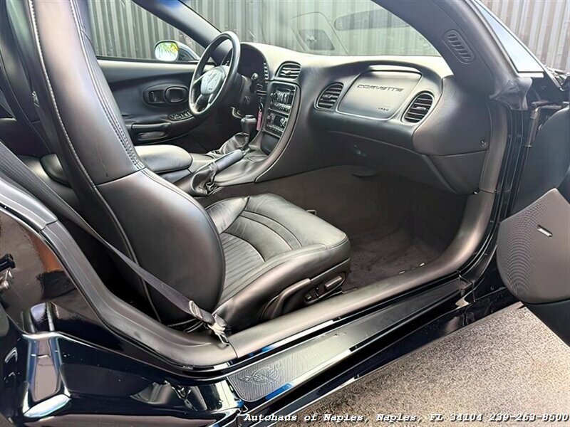 2003 Chevrolet Corvette - Photo 23 - Naples, FL 34104