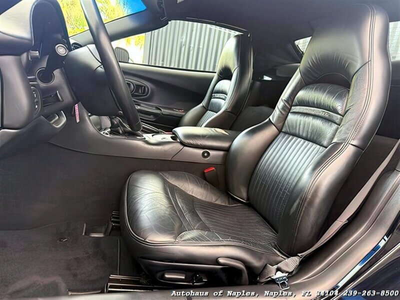 2003 Chevrolet Corvette - Photo 21 - Naples, FL 34104