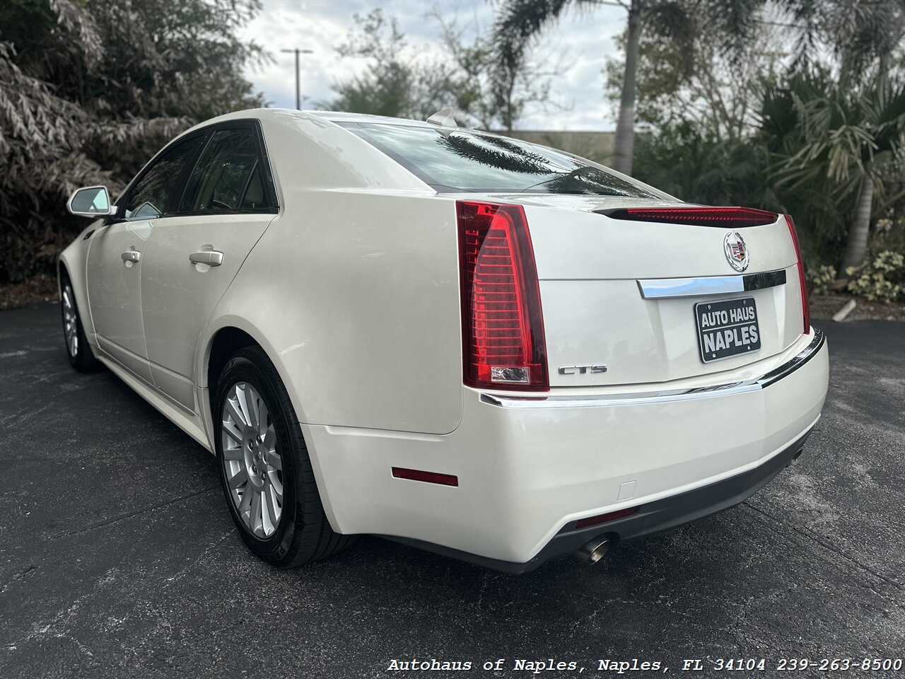 2010 Cadillac CTS 3.0L V6 Luxury   - Photo 11 - Naples, FL 34104