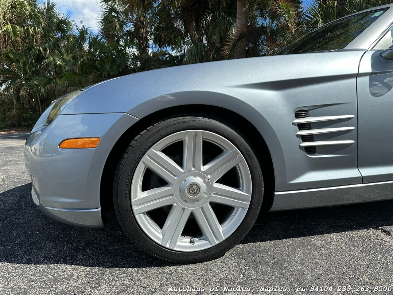 2005 Chrysler Crossfire Limited   - Photo 8 - Naples, FL 34104