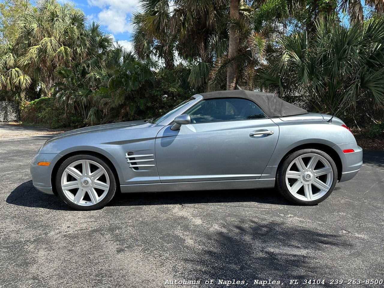 2005 Chrysler Crossfire Limited   - Photo 5 - Naples, FL 34104