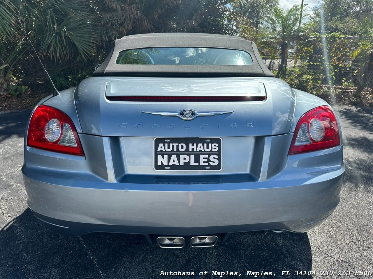 2005 Chrysler Crossfire Limited   - Photo 11 - Naples, FL 34104