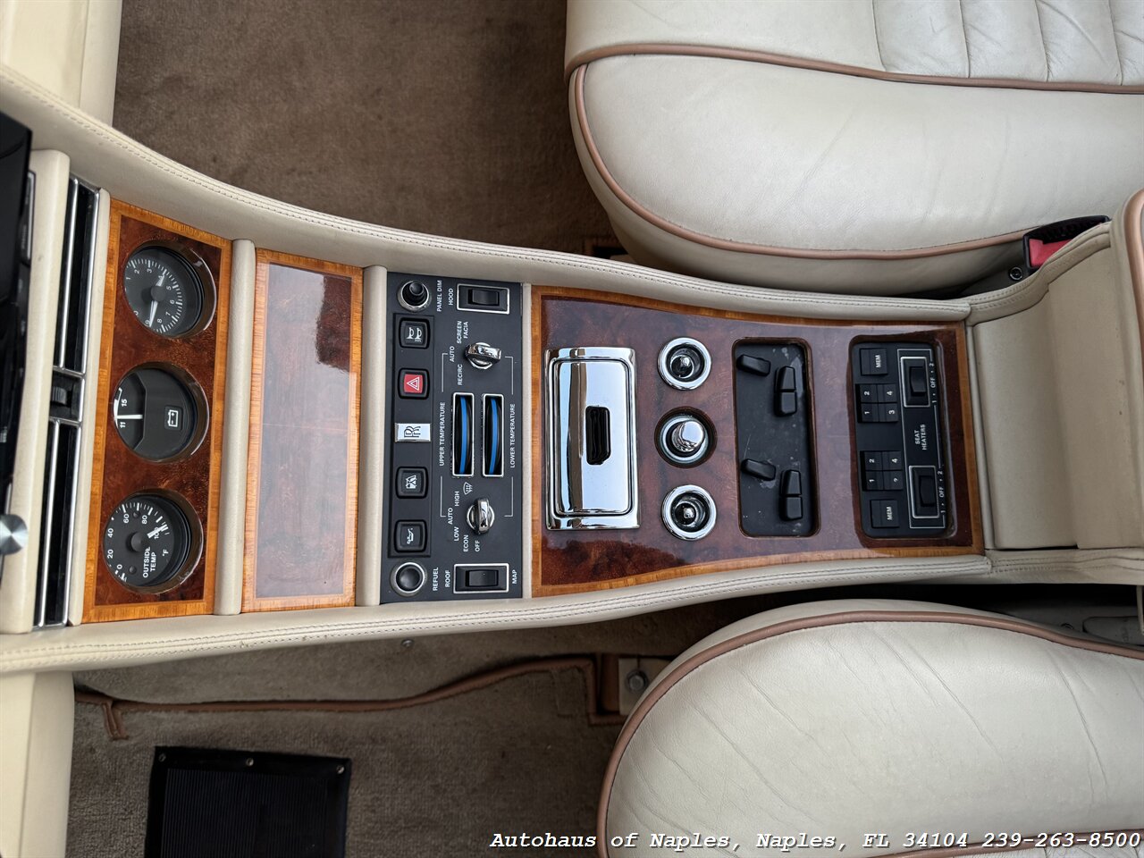 1990 Rolls-Royce Corniche III - Photo 35 - Naples, FL 34104