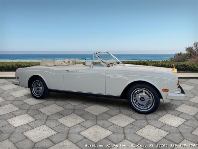 1990 Rolls-Royce Corniche III   - Photo 2 - Naples, FL 34104