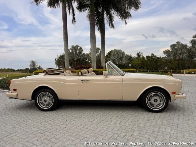 1990 ROLLS ROYCE Corniche - Photo 6 - Naples, FL 34104