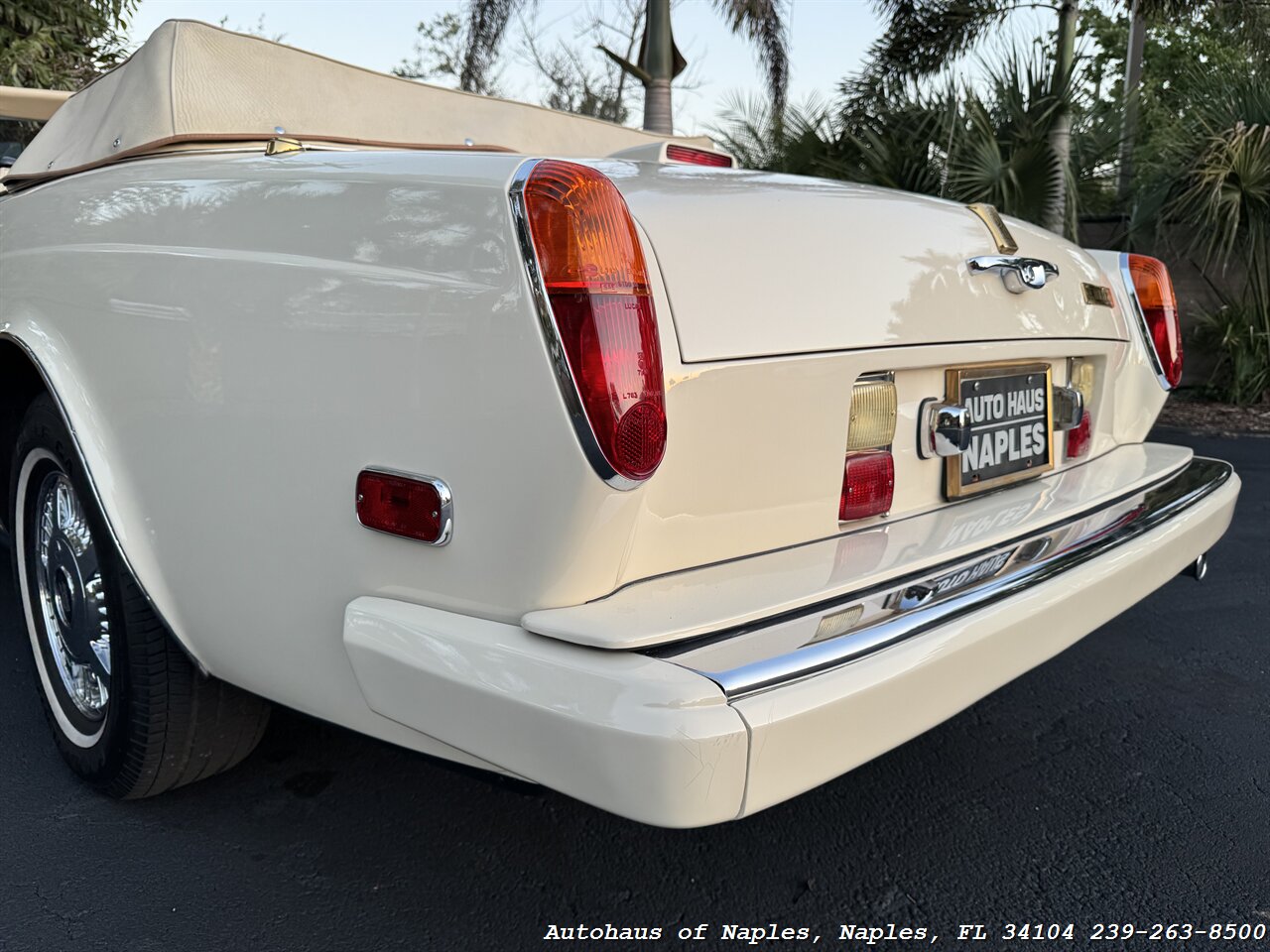 1990 Rolls-Royce Corniche III - Photo 6 - Naples, FL 34104