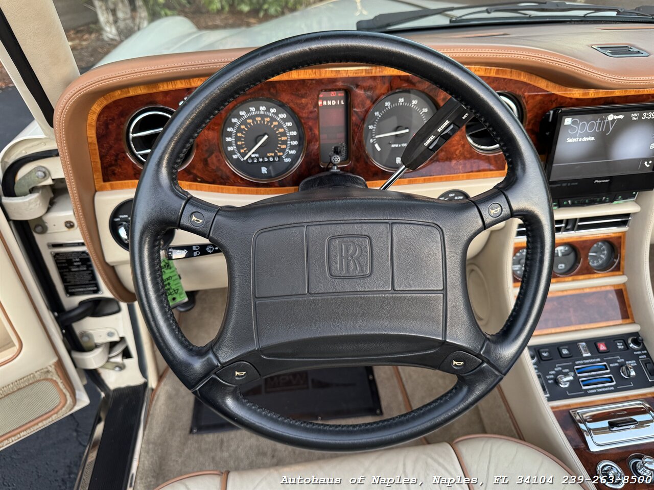 1990 Rolls-Royce Corniche III - Photo 32 - Naples, FL 34104