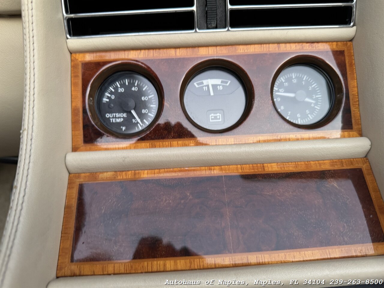 1990 Rolls-Royce Corniche III - Photo 37 - Naples, FL 34104