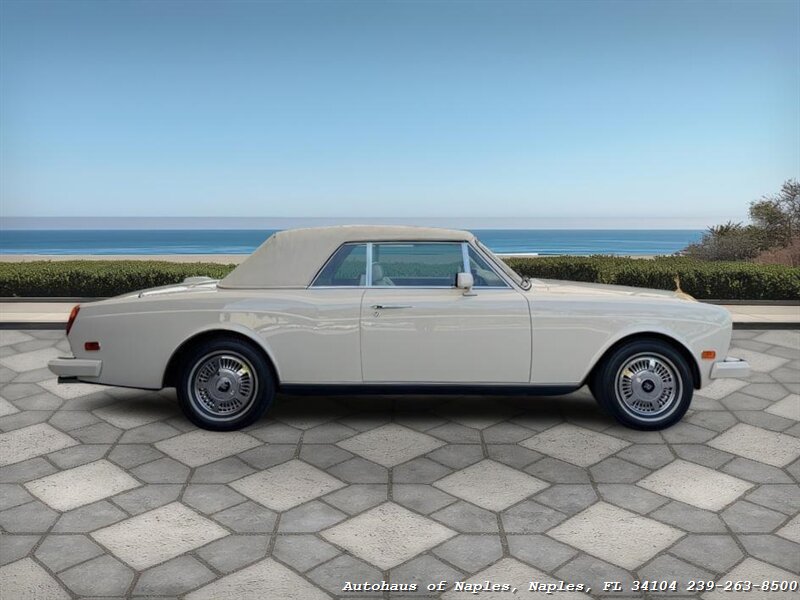 1990 Rolls-Royce Corniche III   - Photo 28 - Naples, FL 34104