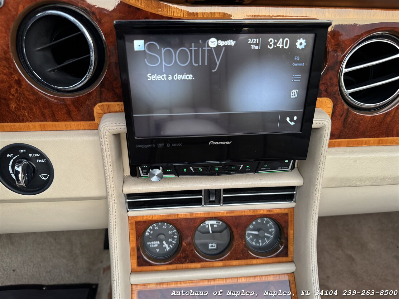 1990 Rolls-Royce Corniche III - Photo 36 - Naples, FL 34104