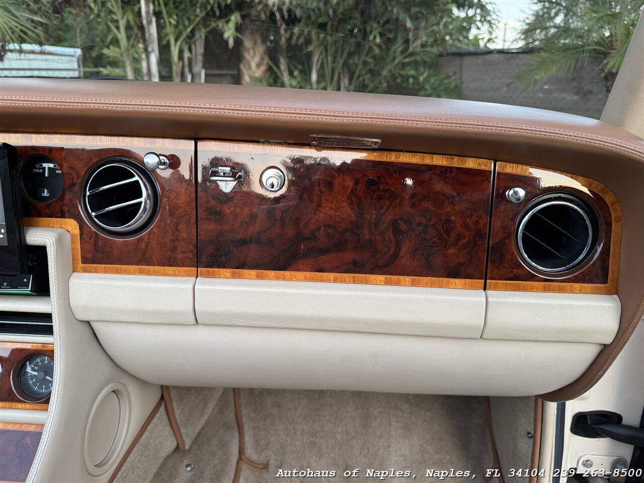 1990 Rolls-Royce Corniche III - Photo 45 - Naples, FL 34104