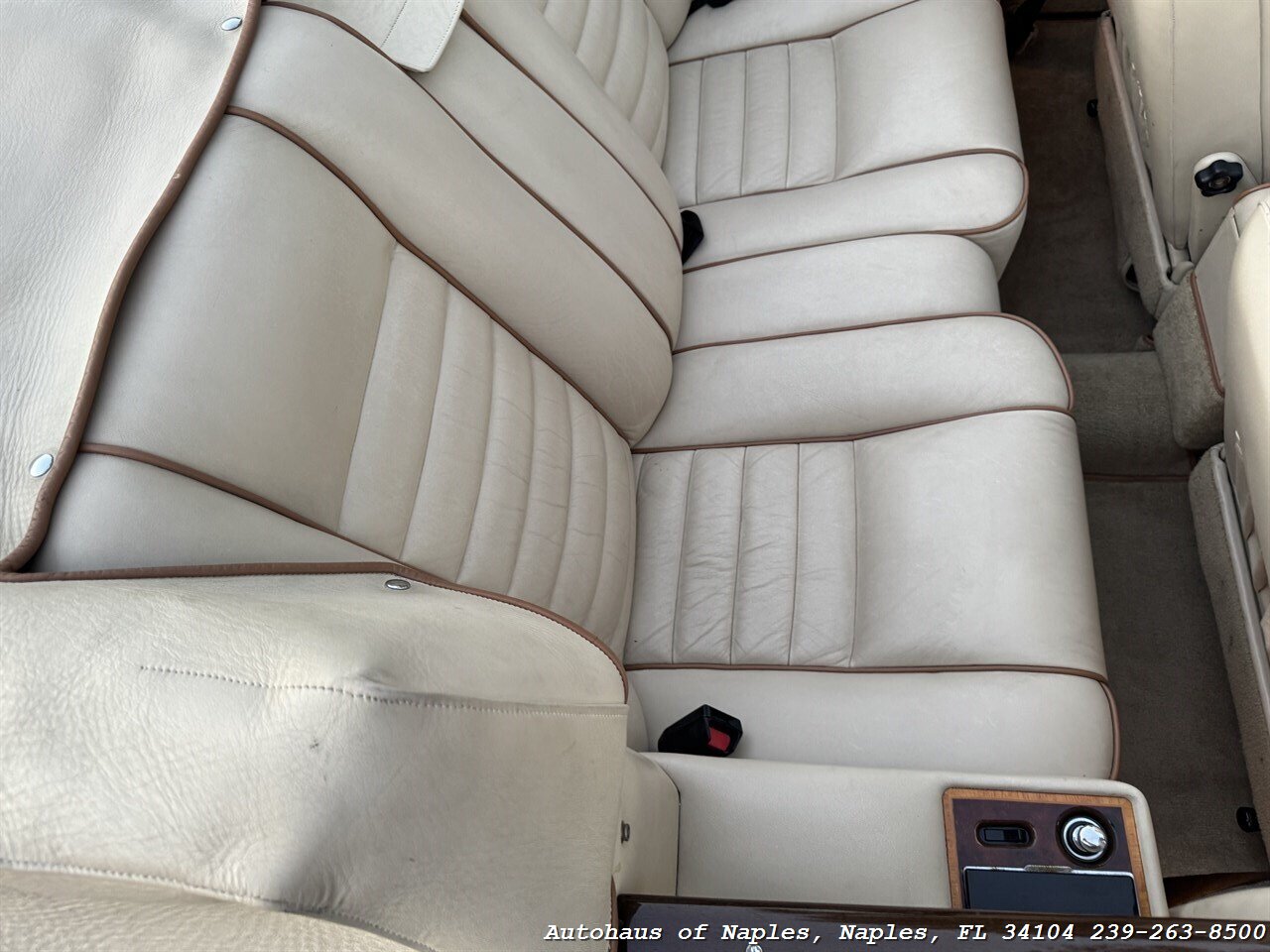 1990 Rolls-Royce Corniche III - Photo 48 - Naples, FL 34104