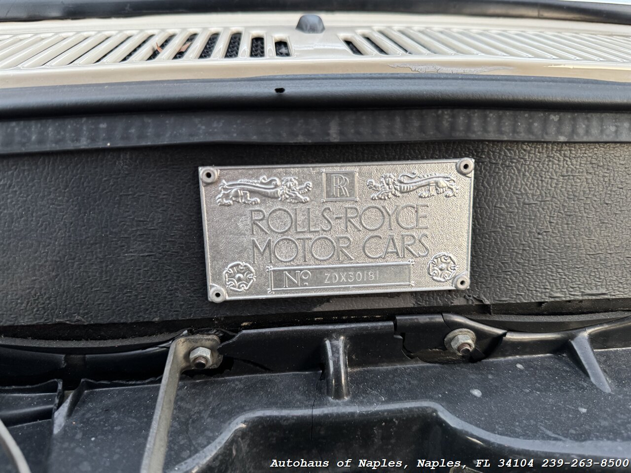 1990 Rolls-Royce Corniche III - Photo 53 - Naples, FL 34104