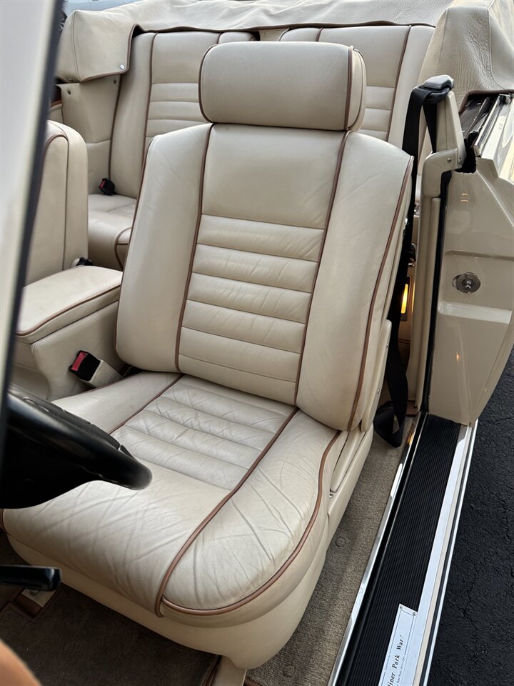 1990 Rolls-Royce Corniche III - Photo 31 - Naples, FL 34104