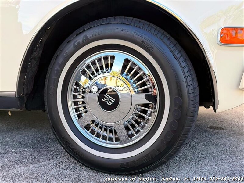 1990 Rolls-Royce Corniche III   - Photo 31 - Naples, FL 34104