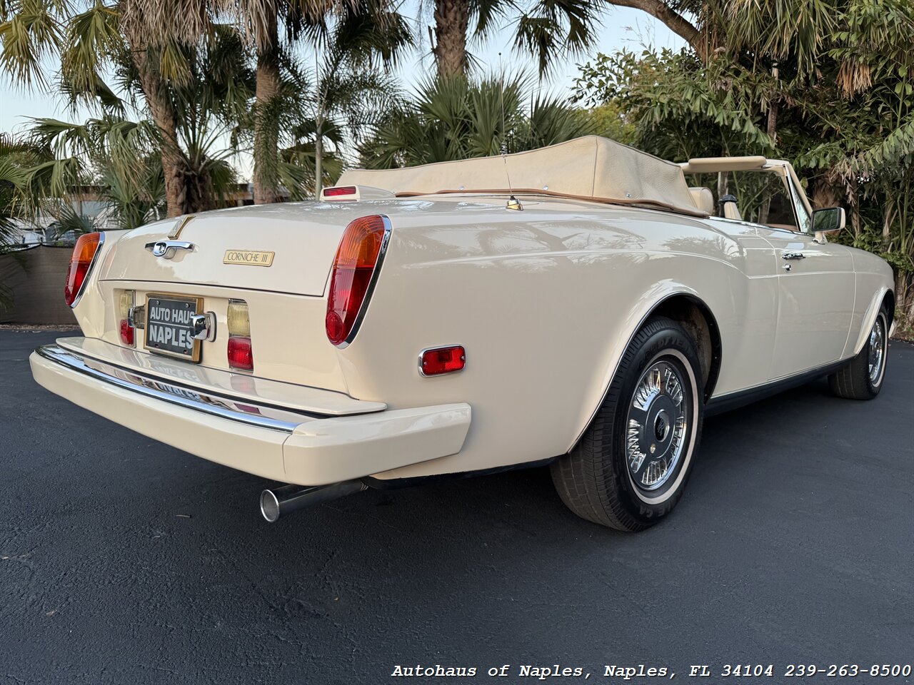 1990 Rolls-Royce Corniche III - Photo 7 - Naples, FL 34104