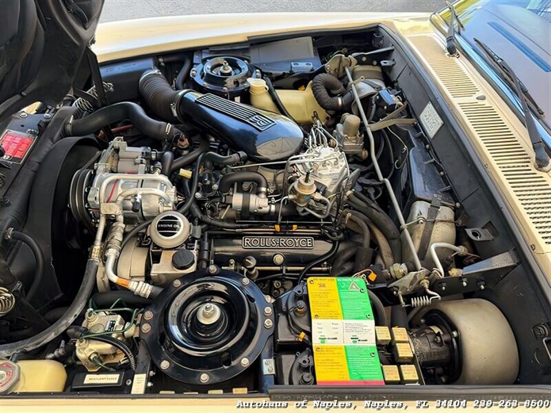 1990 Rolls-Royce Corniche III   - Photo 33 - Naples, FL 34104