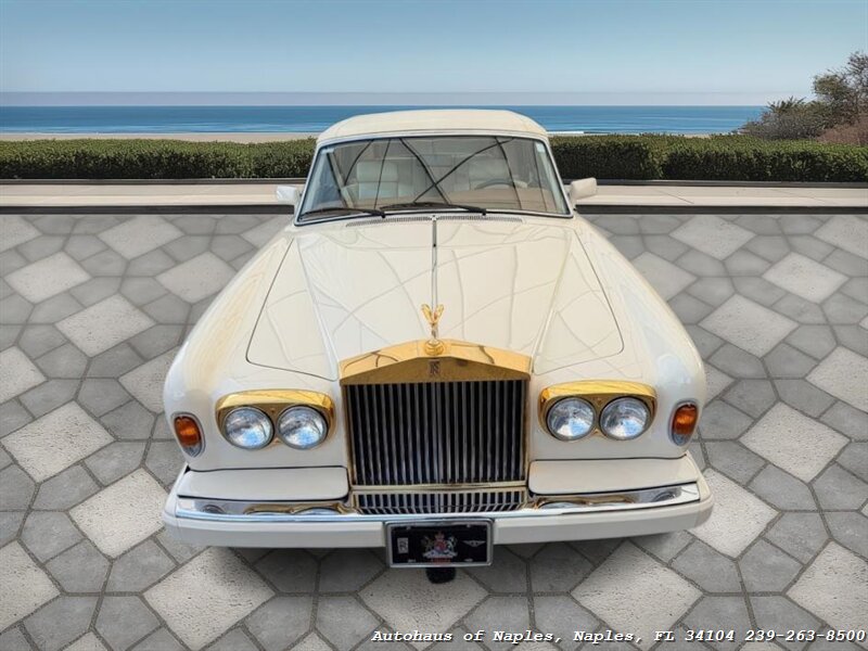 1990 Rolls-Royce Corniche III   - Photo 18 - Naples, FL 34104