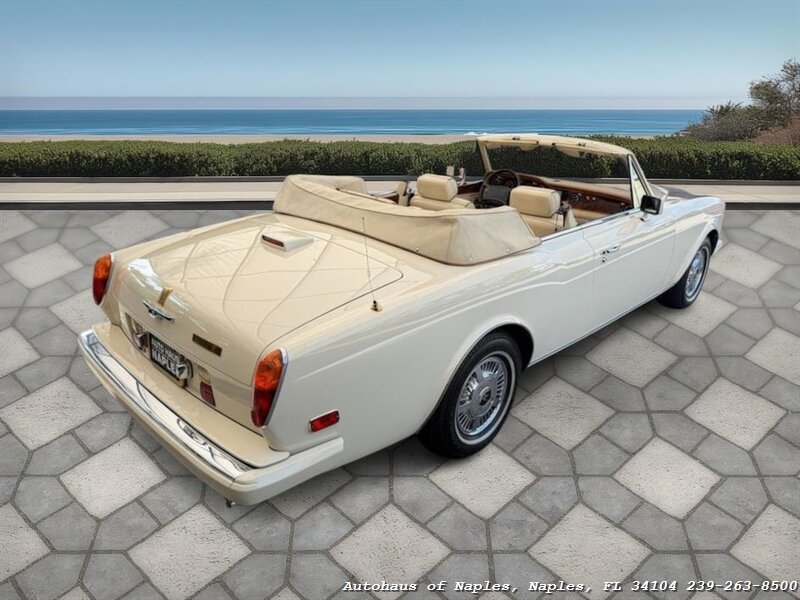 1990 Rolls-Royce Corniche III   - Photo 12 - Naples, FL 34104