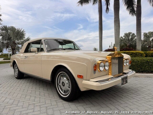 1990 ROLLS ROYCE Corniche - Photo 2 - Naples, FL 34104