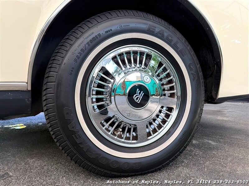 1990 Rolls-Royce Corniche III   - Photo 30 - Naples, FL 34104