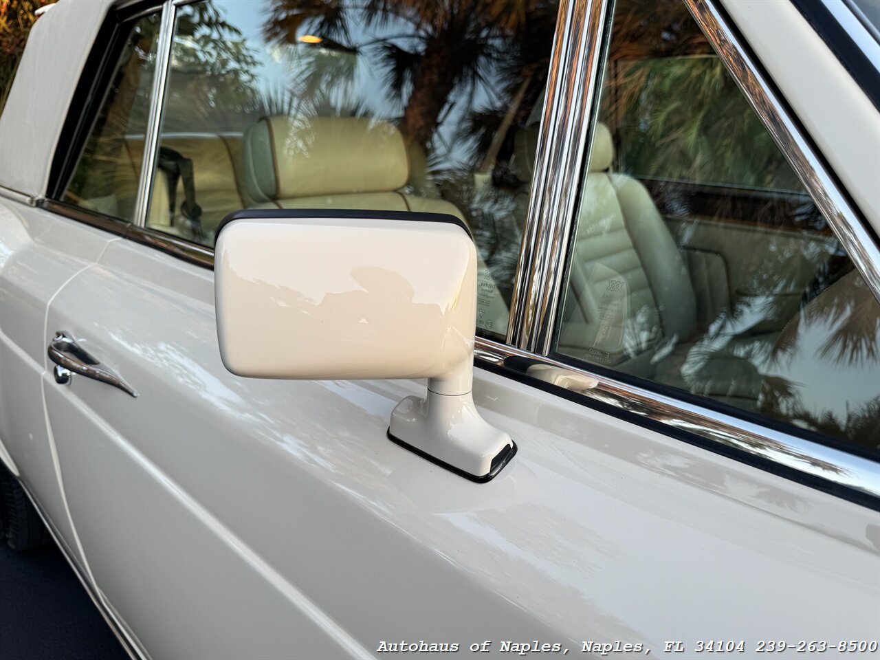 1990 Rolls-Royce Corniche III - Photo 17 - Naples, FL 34104
