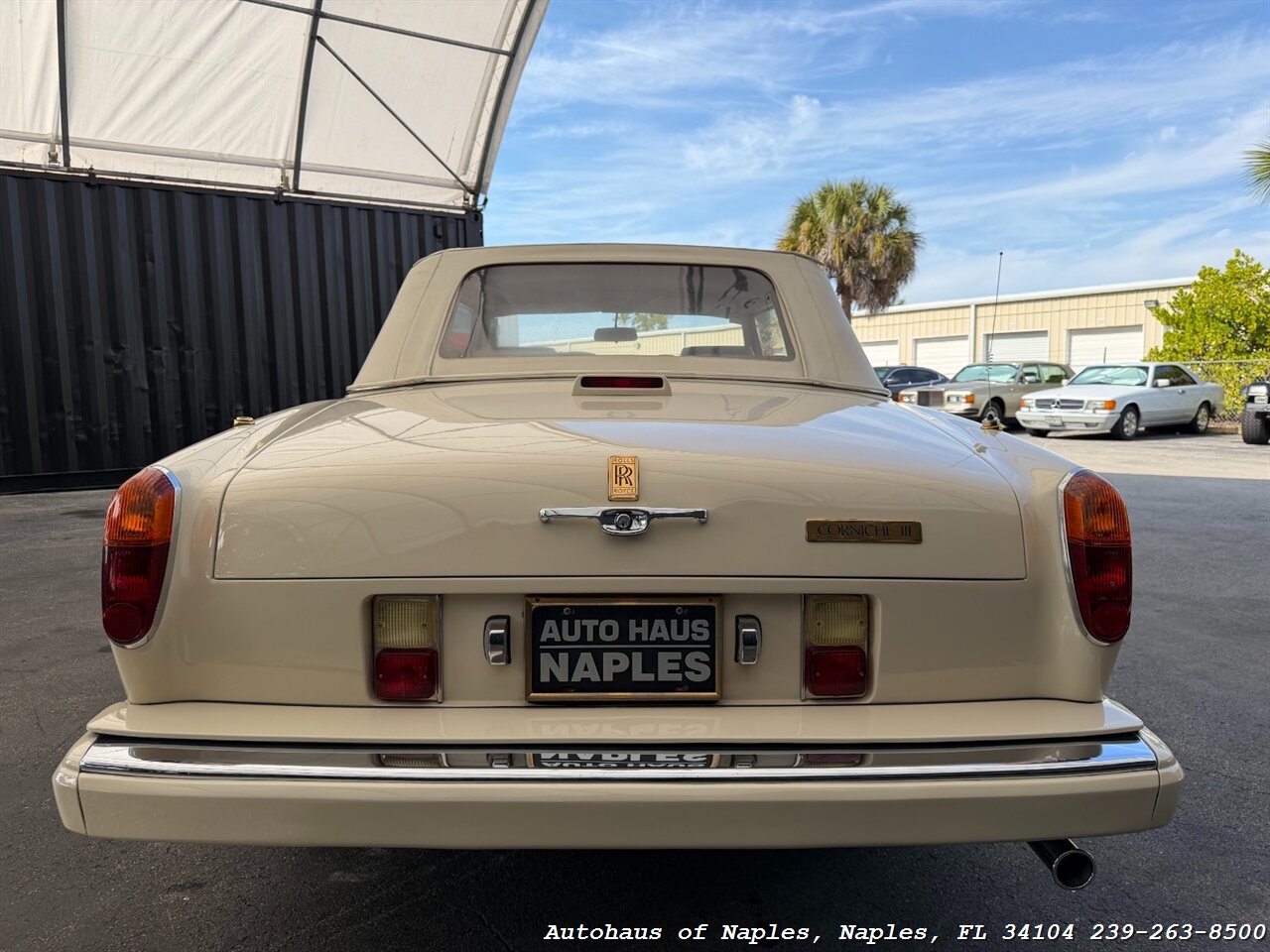 1990 Rolls-Royce Corniche III   - Photo 24 - Naples, FL 34104