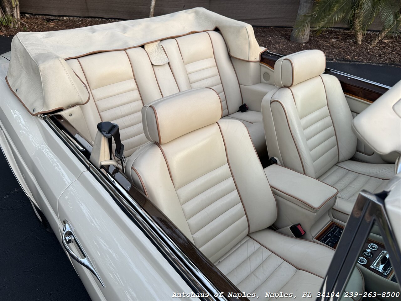 1990 Rolls-Royce Corniche III - Photo 26 - Naples, FL 34104
