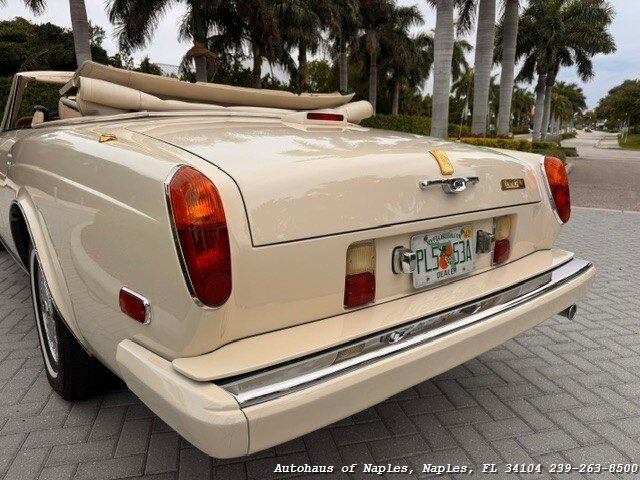 1990 ROLLS ROYCE Corniche - Photo 18 - Naples, FL 34104