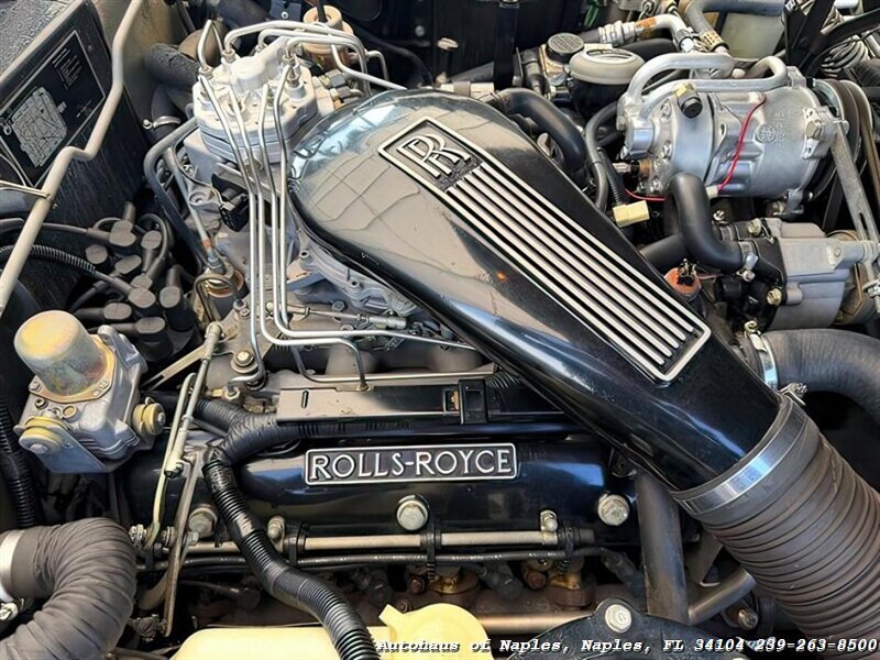 1990 Rolls-Royce Corniche III   - Photo 37 - Naples, FL 34104