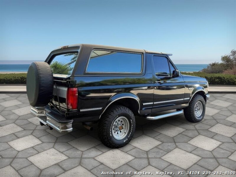 1992 Ford Bronco photo 7
