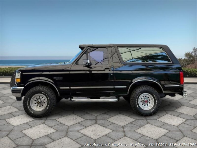 1992 Ford Bronco photo 4