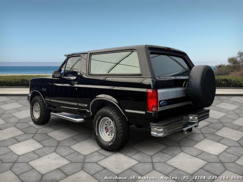 1992 Ford Bronco photo 5